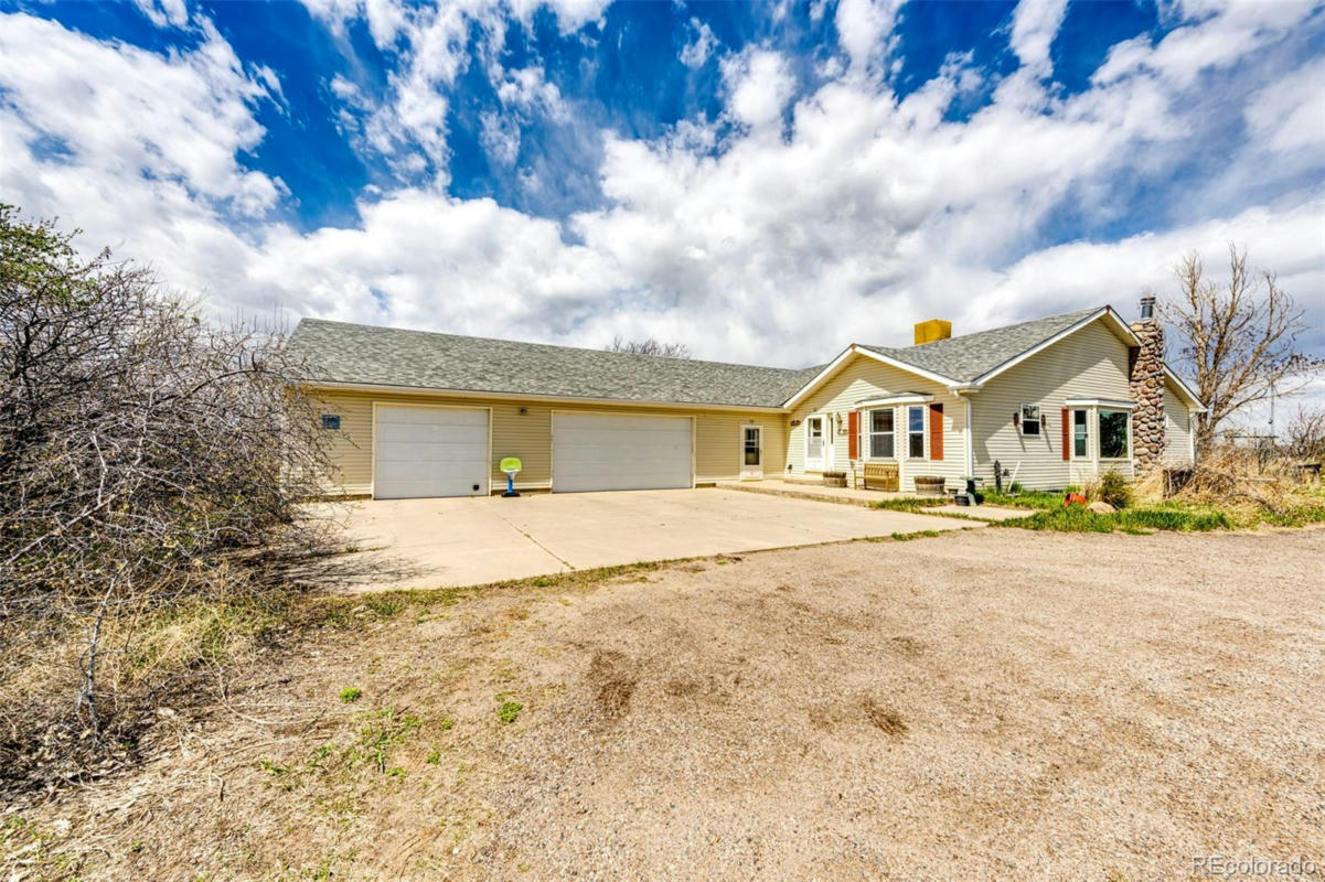5611 S COUNTY ROAD 137, BENNETT, CO 80102, photo 1 of 39