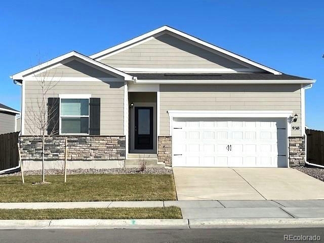 930 GIANNA AVE, FORT LUPTON, CO 80621, photo 1 of 29